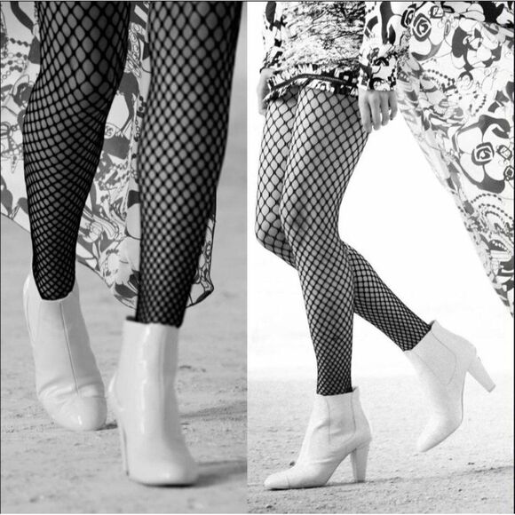 Authentic CHANEL 2022 Chelsea Ivory CC Logo Block Heel Ankle Boots Size … - Picture 6 of 17